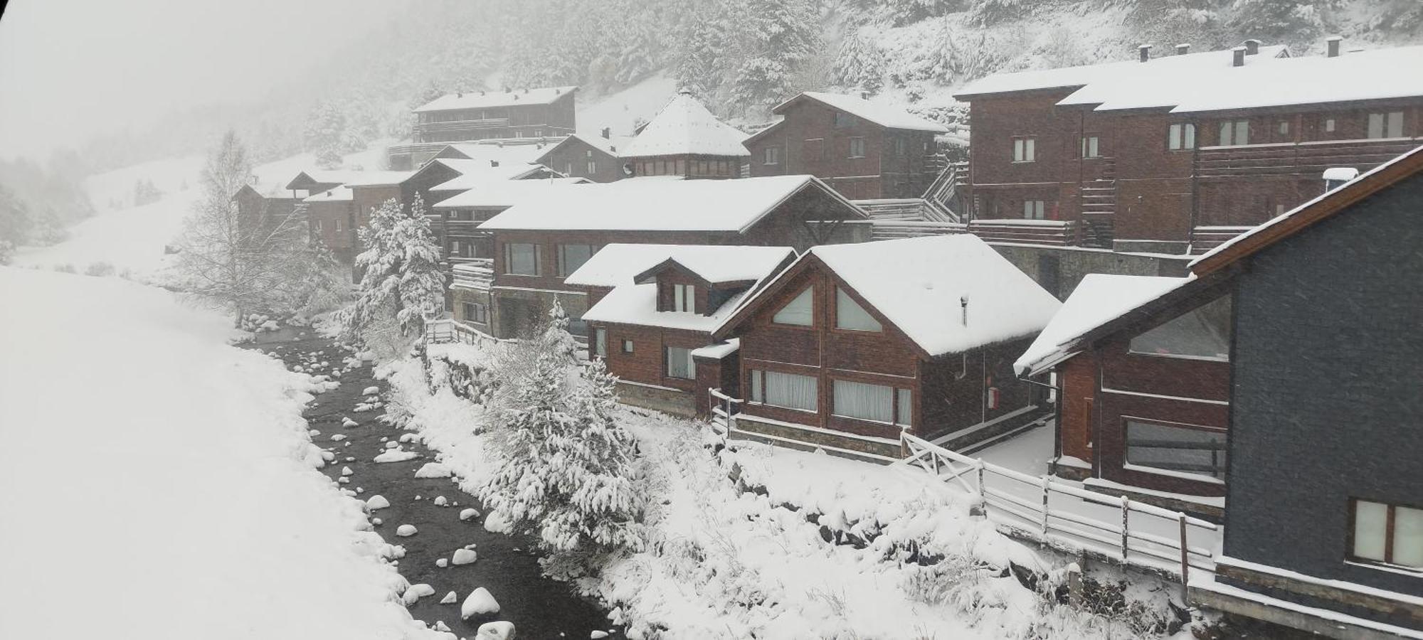 Cabana De Madera Valle De Incles Orenetes Exterior photo